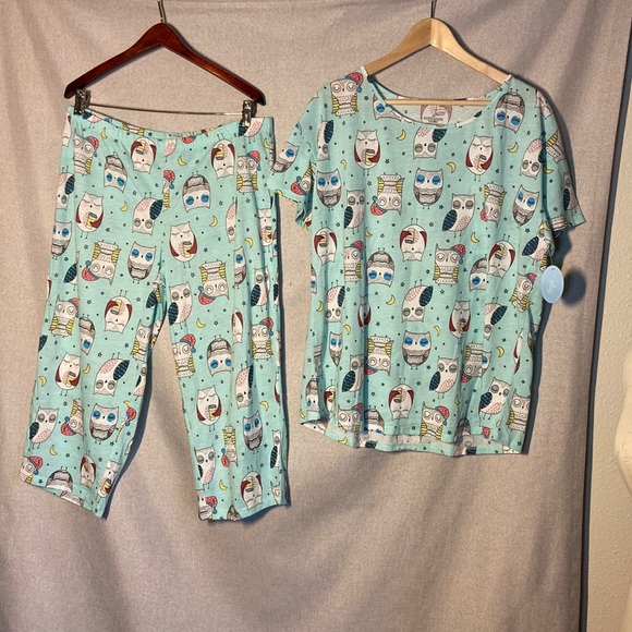 PNAEONG Women’s Pajama Set - Sleepwear Tops with Capri Pants Size XL. New - Picture 2 of 7